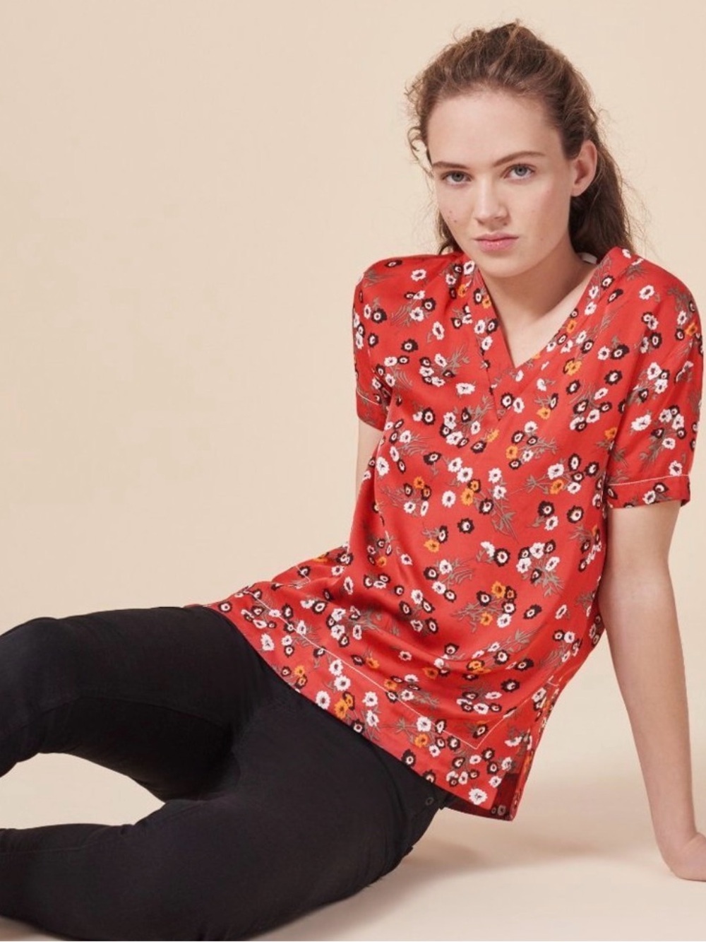 Maje Red Floral V-Neck Short Sleeve Top size large
